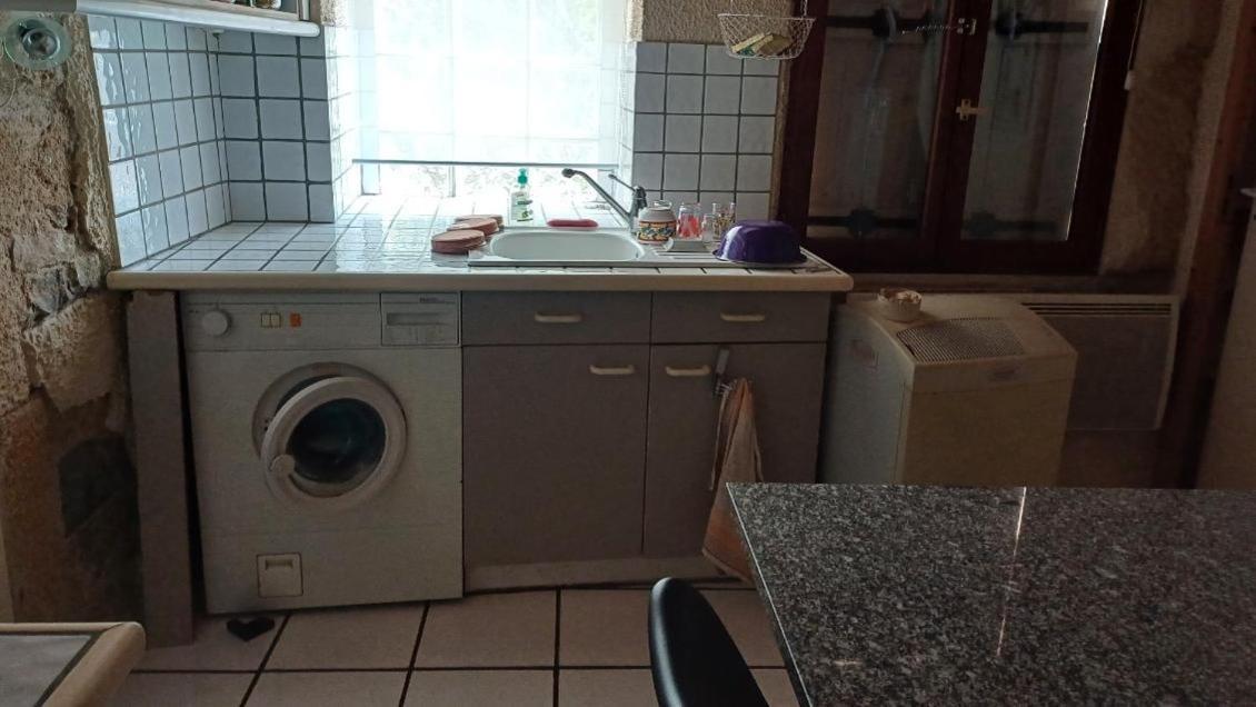 Mireval Appartement Chaleureux Dans Une Maison En Pierre מראה חיצוני תמונה