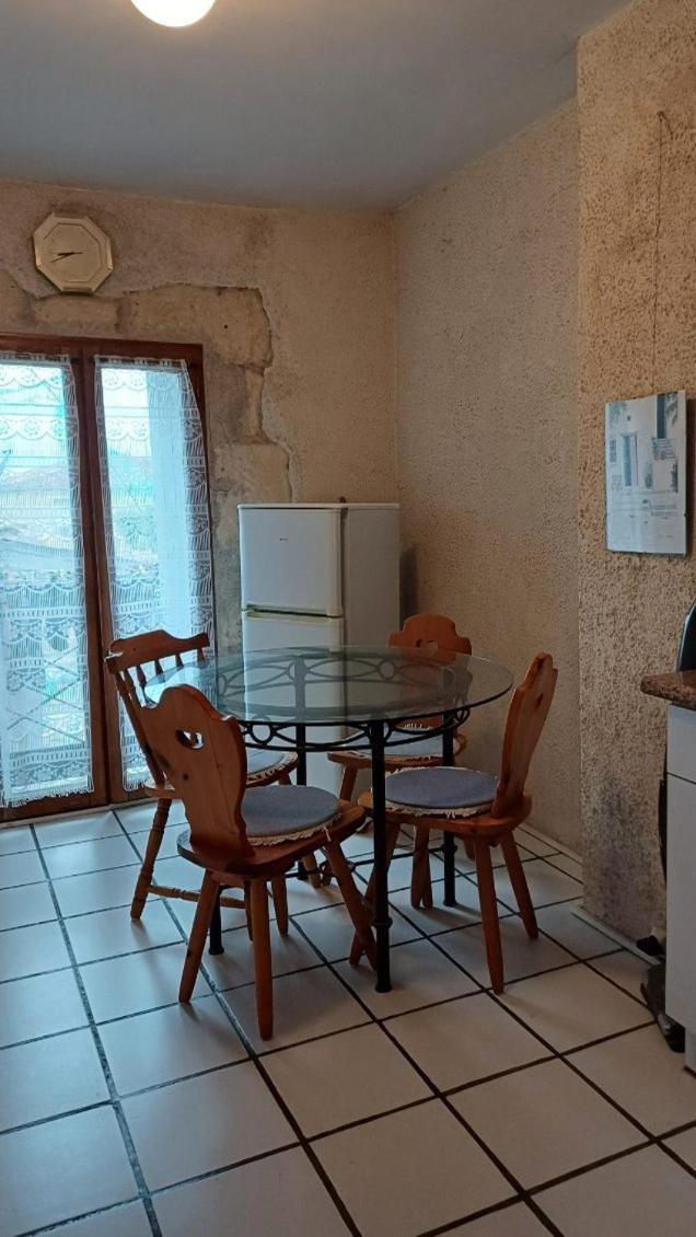 Mireval Appartement Chaleureux Dans Une Maison En Pierre מראה חיצוני תמונה